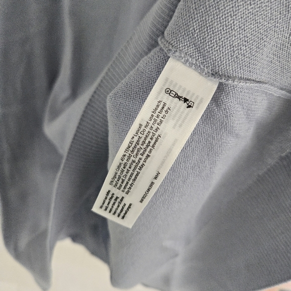 Eileen Fisher Light Gray V-Neck Sweater - Picture 3 of 6